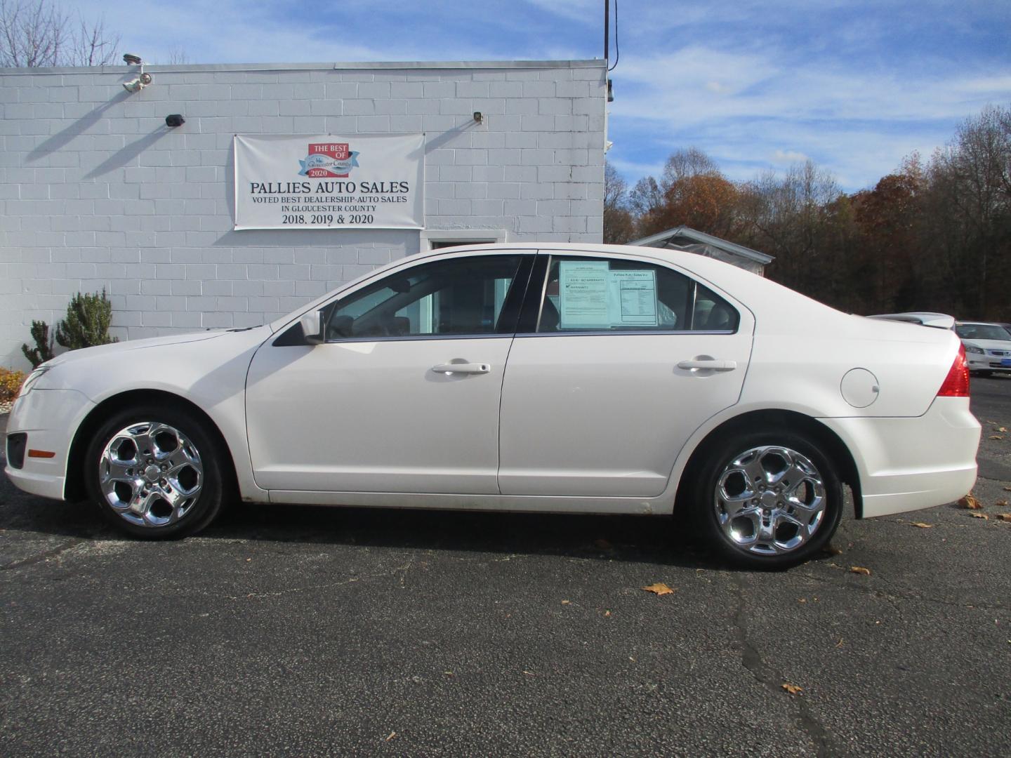 2010 WHITE Ford Fusion (3FAHP0HA0AR) , AUTOMATIC transmission, located at 540a Delsea Drive, Sewell, NJ, 08080, (856) 589-6888, 39.752560, -75.111206 - Photo#2